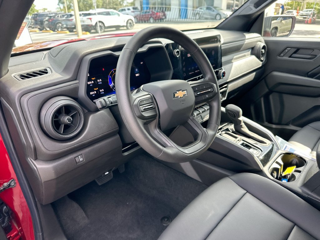 Used 2026 Chevrolet Colorado W/T w/ WT Custom Package RWD image 9