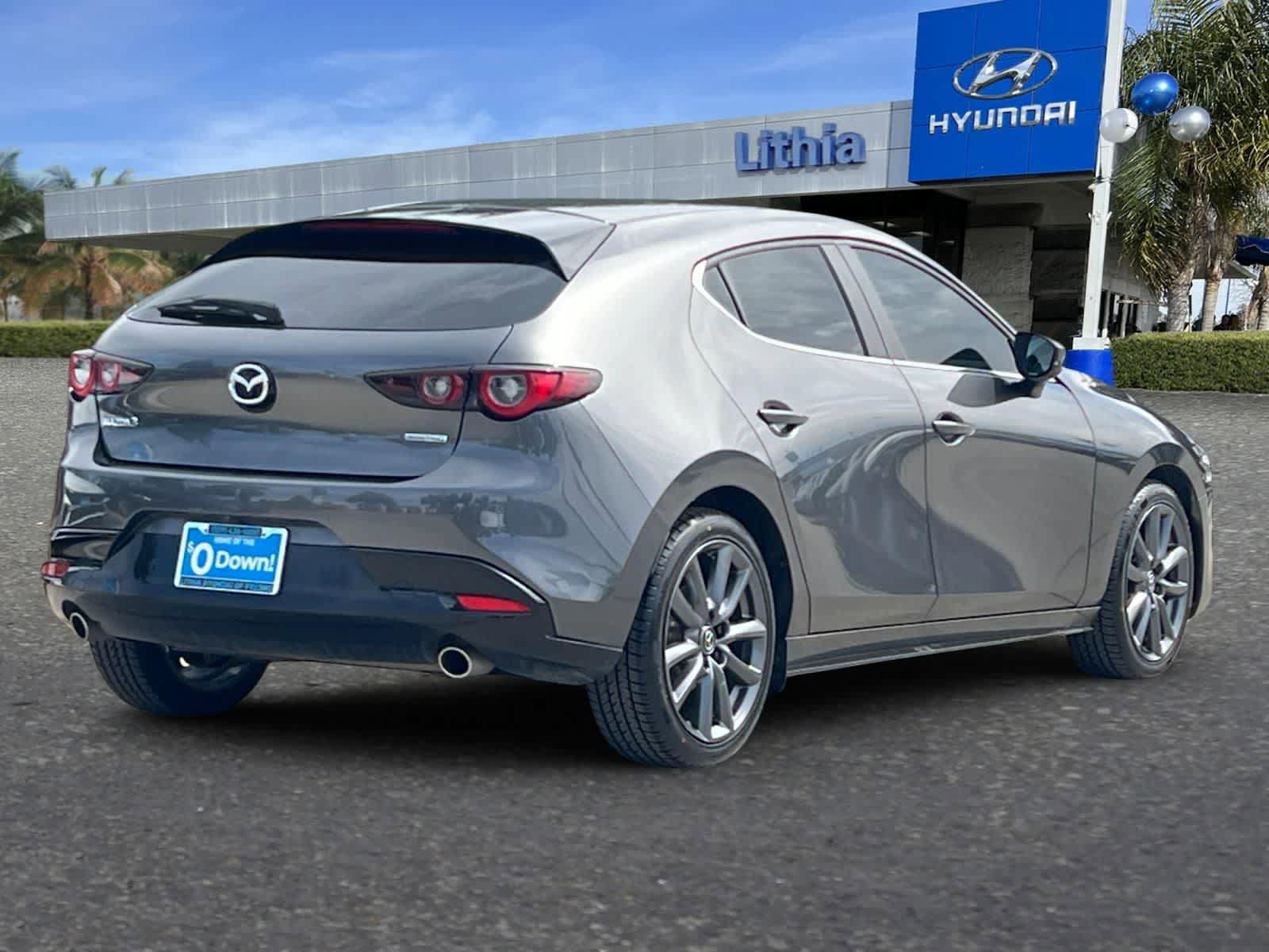 Used 2023 MAZDA MAZDA3 s FWD image 3