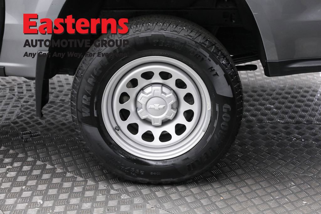 Used 2023 Chevrolet Colorado W/T image 8