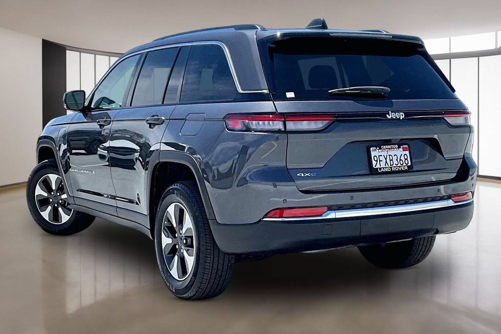 Used 2023 Jeep Grand Cherokee 4WD 4xe image 4