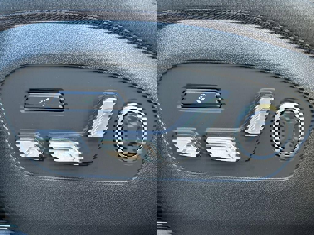 New 2026 Hyundai Ioniq 9 Limited w/ Tow & Go Package image 36