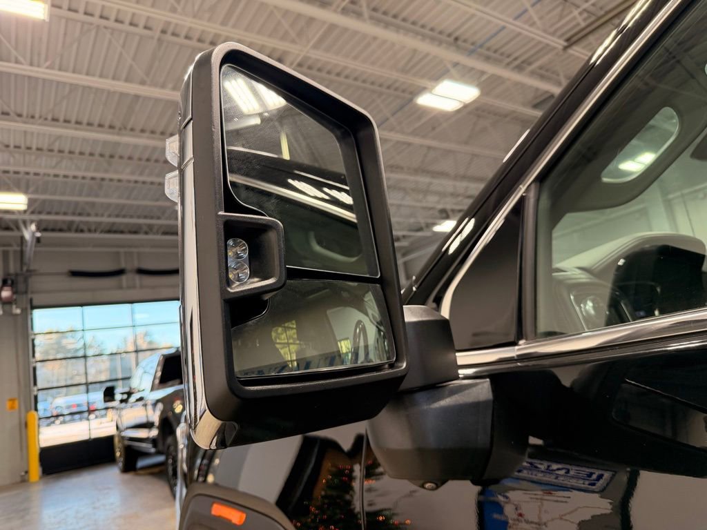 Used 2023 GMC Sierra 2500 Denali AWD/4WD image 23
