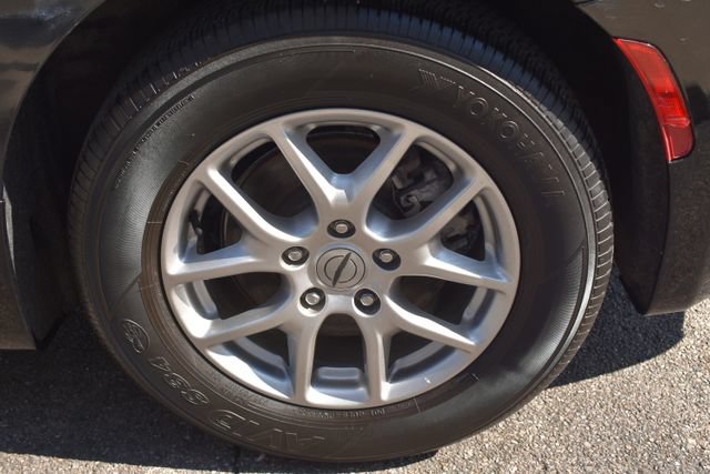 Used 2024 Chrysler Pacifica Touring-L FWD image 46