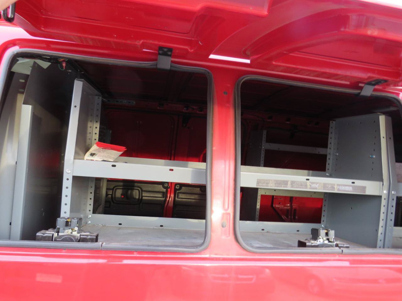 Used 2009 Chevrolet Express 2500 RWD image 26