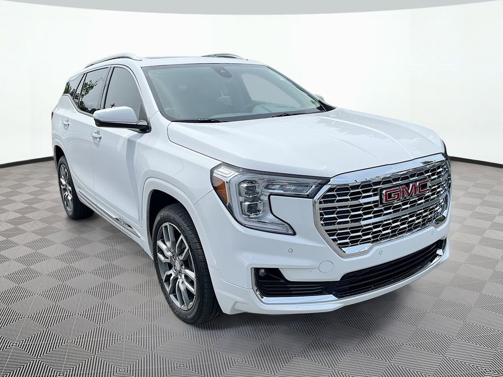 Used 2022 GMC Terrain Denali w/ LPO, Cargo Package AWD/4WD video 3