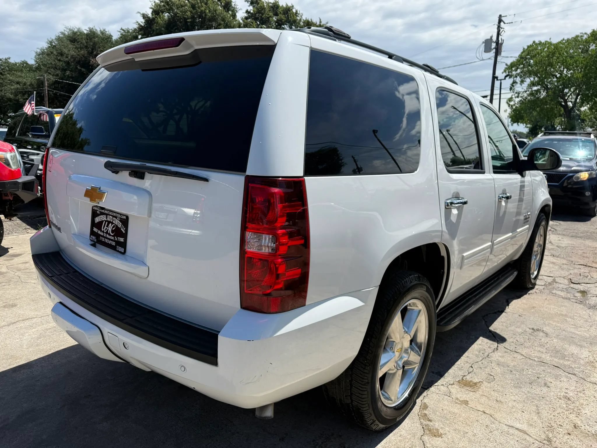 Used 2014 Chevrolet Tahoe LS w/ Texas Edition RWD image 7