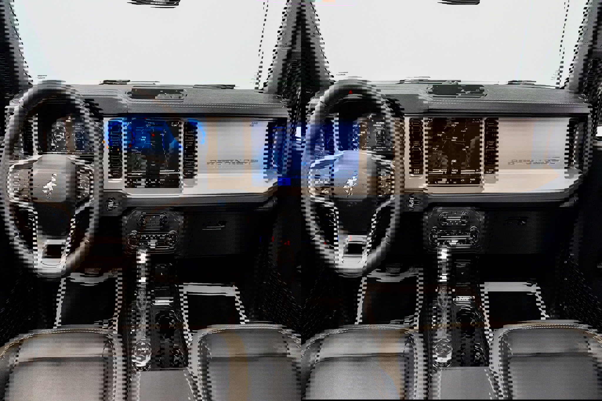 Used 2025 Ford Bronco Outer Banks image 44