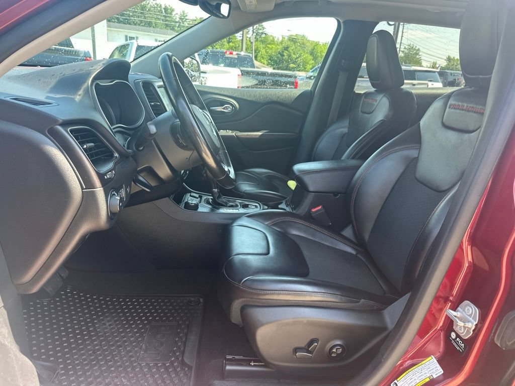 Used 2021 Jeep Cherokee Trailhawk w/ Sun, Sound & Nav Group AWD/4WD image 15