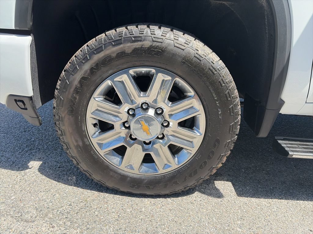 New 2026 Chevrolet Silverado 3500 High Country w/ High Country Premium Package AWD/4WD image 12