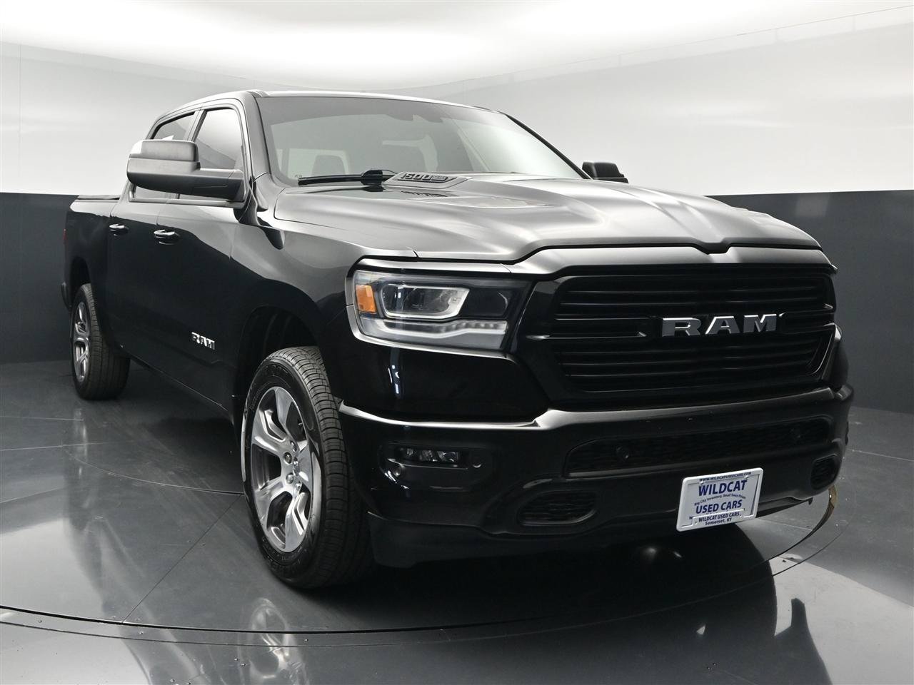 Used 2023 RAM 1500 Laramie AWD/4WD image 1