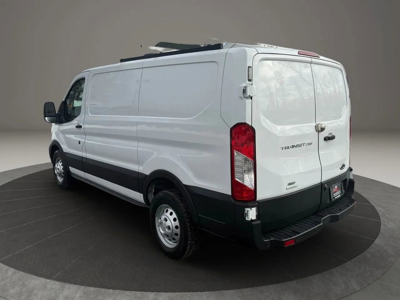 Used 2022 Ford Transit 250 Low Roof image 9