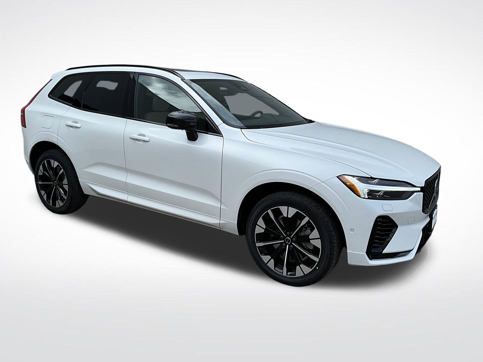New 2026 Volvo XC60 T8 Plus w/ Climate Package AWD/4WD image 7