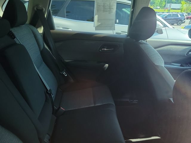Used 2022 Nissan Rogue SV AWD/4WD image 9