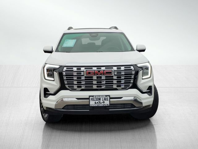 Used 2026 GMC Terrain Denali w/ LPO, Floor Liner Package image 2