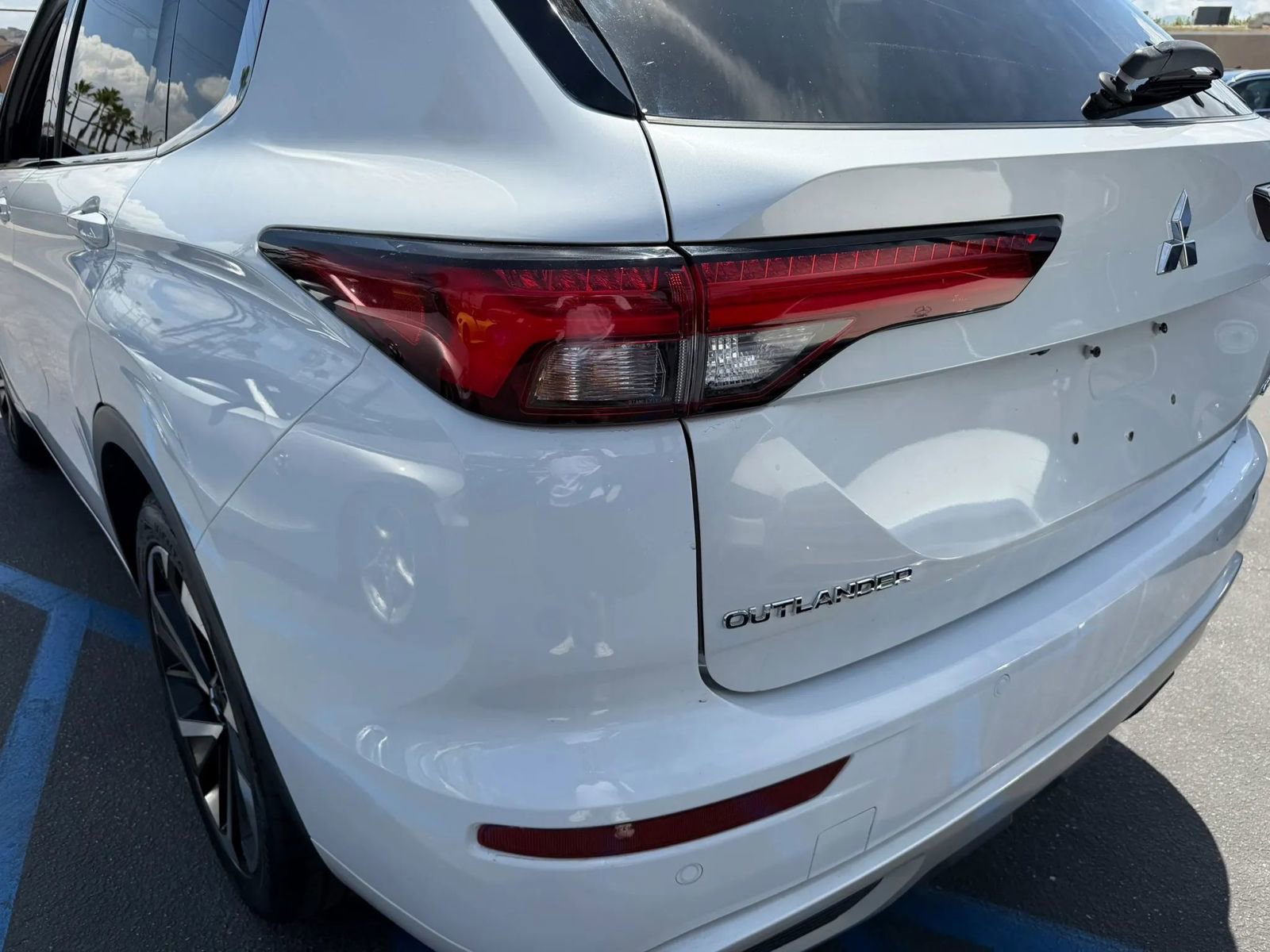 Used 2024 Mitsubishi Outlander SEL FWD image 12