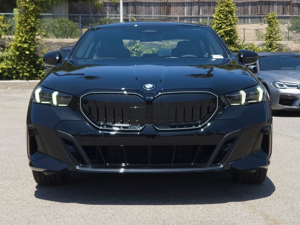 New 2026 BMW 530i w/ M Sport Package RWD image 2