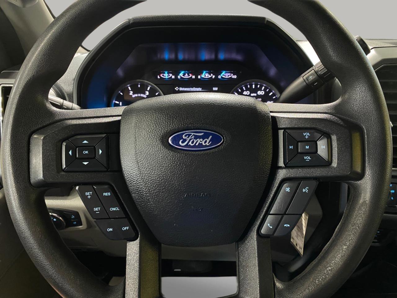 Used 2021 Ford F250 XLT w/ FX4 Off-Road Package image 12