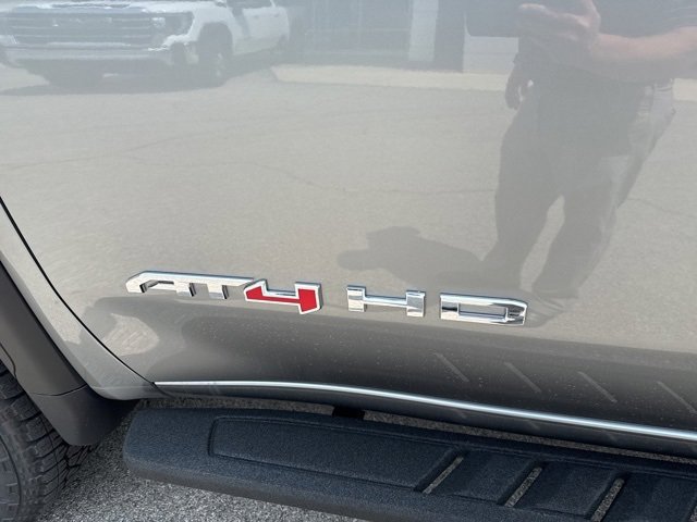 New 2025 GMC Sierra 2500 AT4 w/ AT4 Premium Plus Package image 10