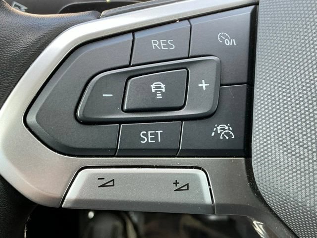 Certified 2025 Volkswagen Atlas SEL AWD/4WD image 31