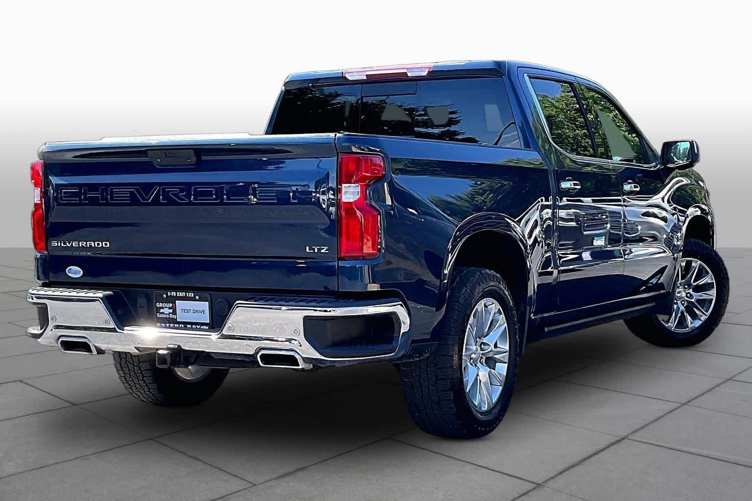 Used 2022 Chevrolet Silverado 1500 LTZ AWD/4WD image 13