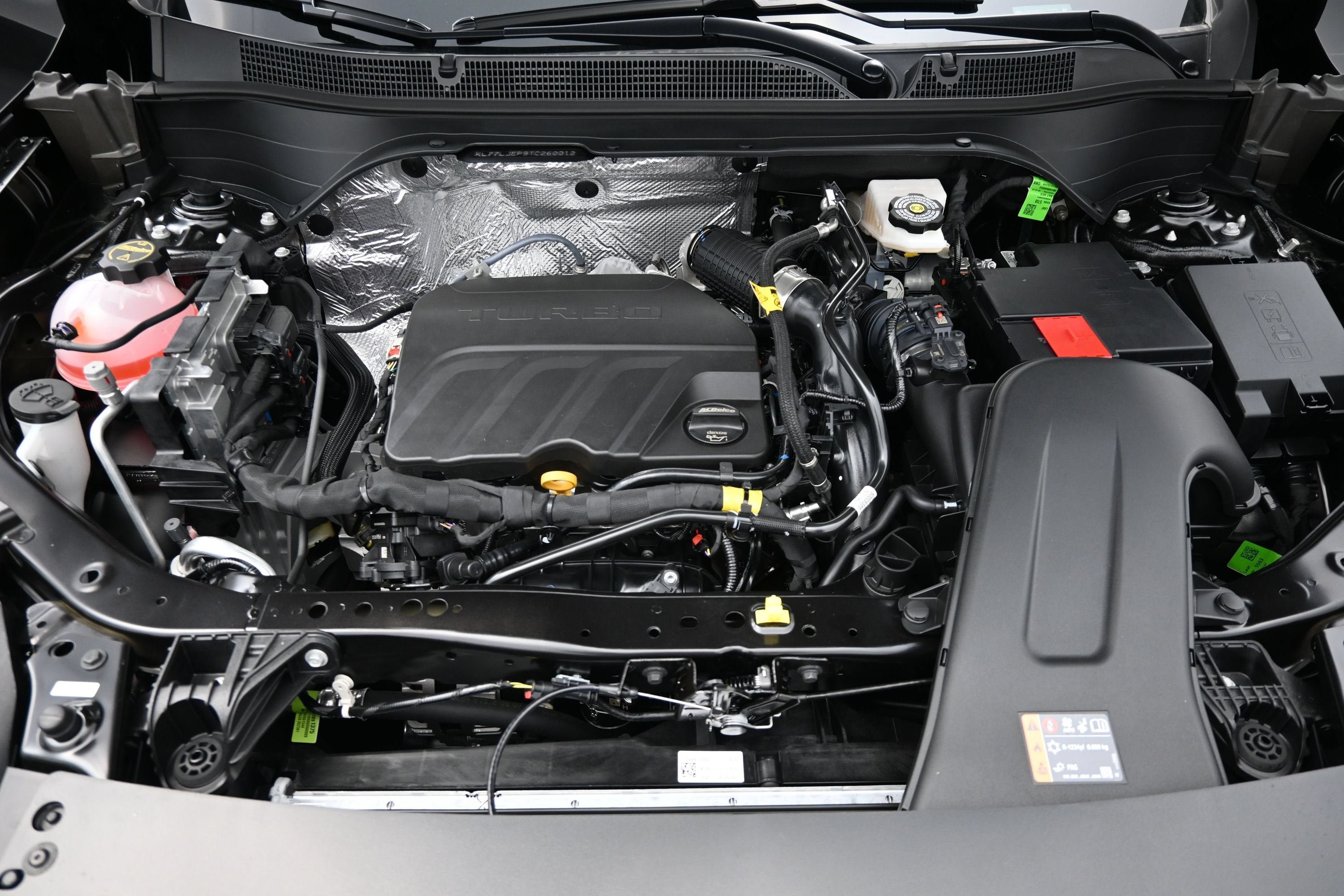 New 2026 Chevrolet Trax RS w/ Sunroof Package FWD image 32