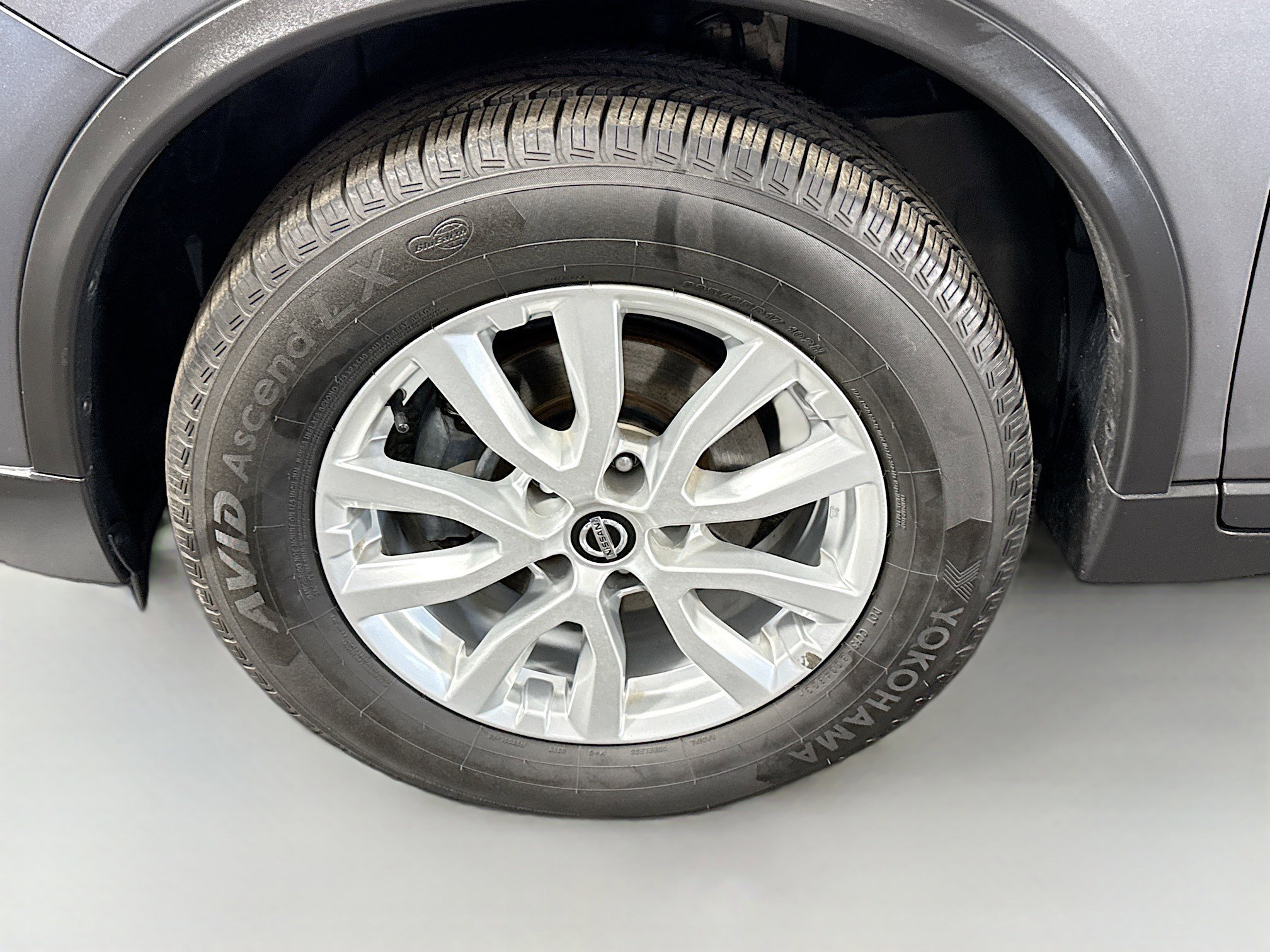 Used 2019 Nissan Rogue SV image 38