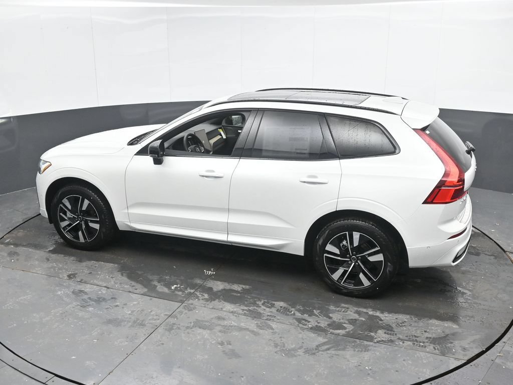 New 2026 Volvo XC60 B5 Plus w/ Protection Package Premier AWD/4WD image 35