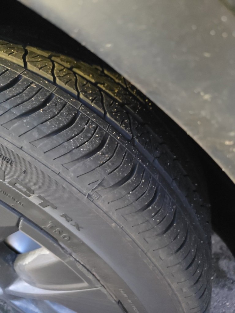 Used 2022 Tesla Model Y Long Range image 12