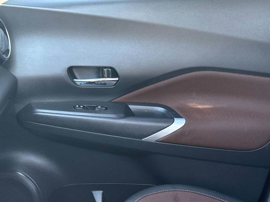 Certified 2023 Nissan Kicks SR w/ Exterior Package image 19