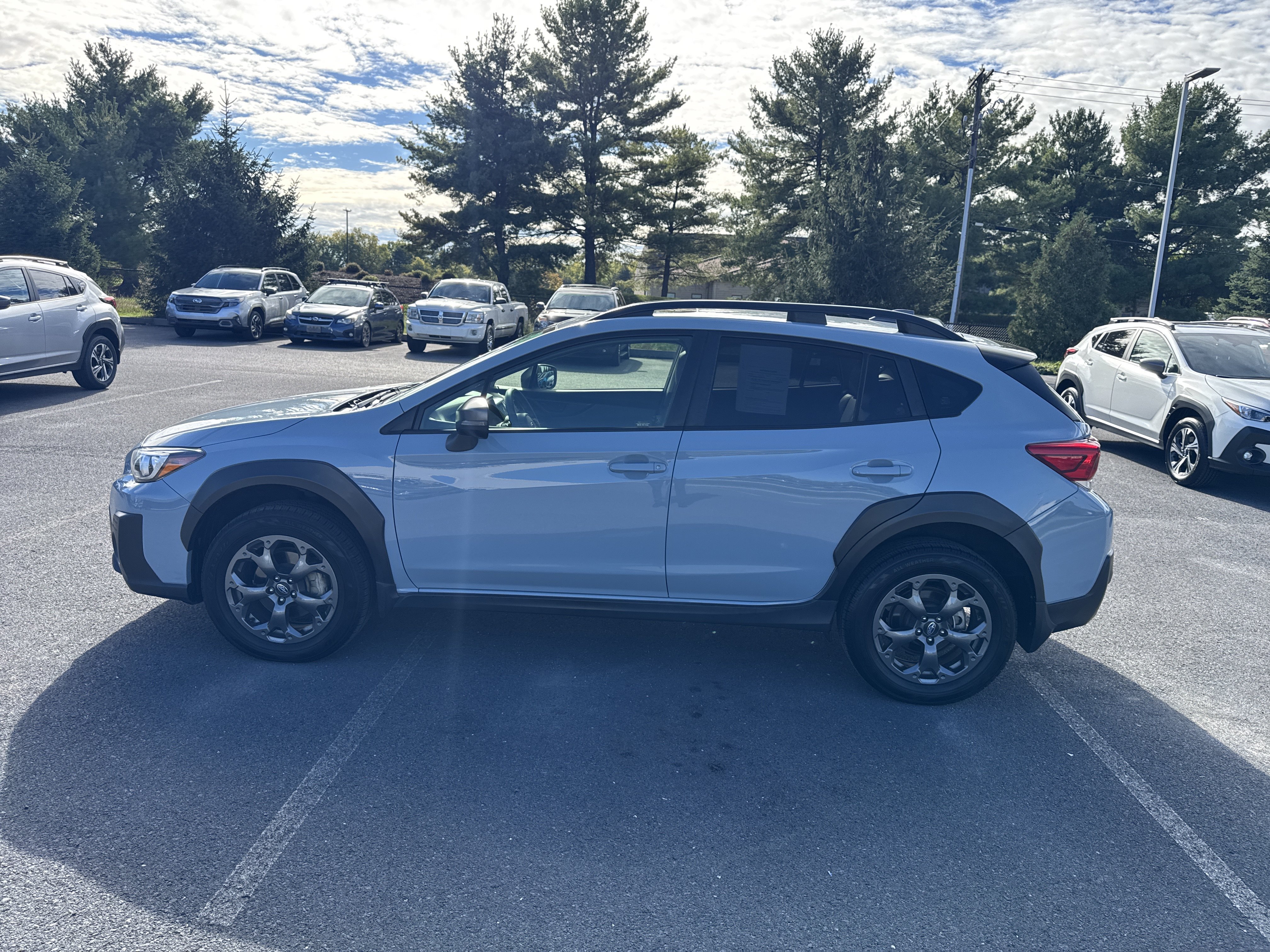 Used 2022 Subaru Crosstrek 2.5i Sport w/ Moonroof Package AWD/4WD image 23