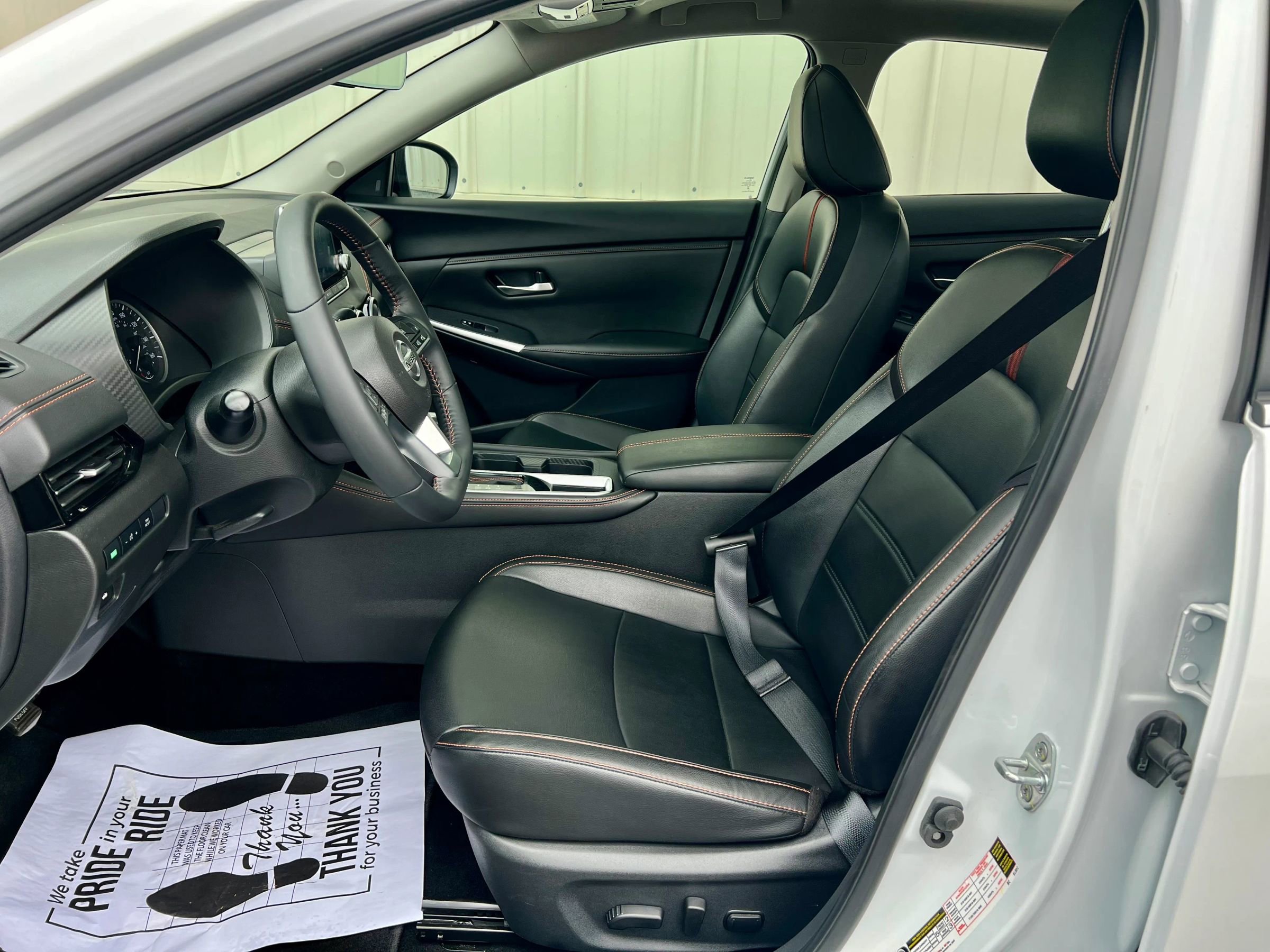 Used 2023 Nissan Sentra SR w/ SR Premium Package image 30