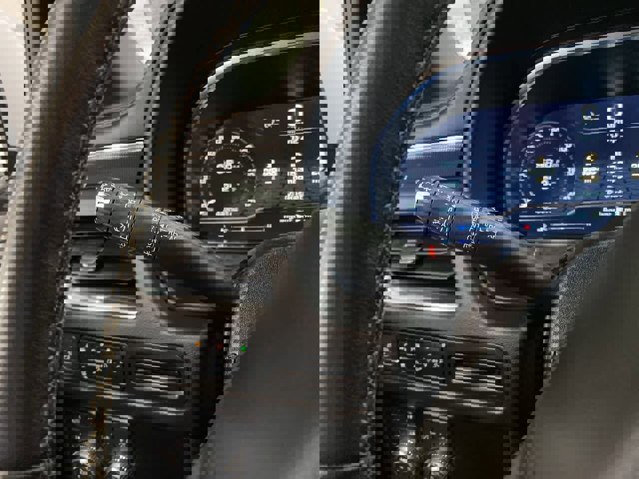 Used 2022 GMC Yukon AT4 image 22