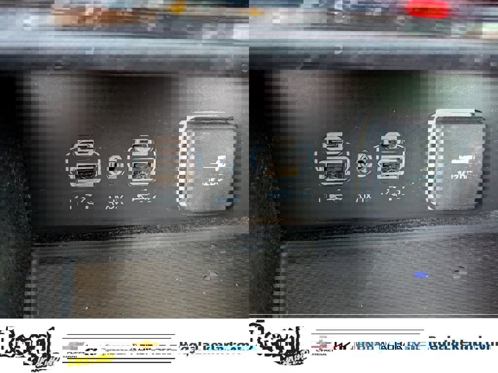 Used 2022 Jeep Grand Cherokee Altitude image 23