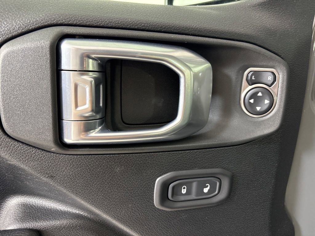 Used 2021 Jeep Wrangler Unlimited Sport image 18