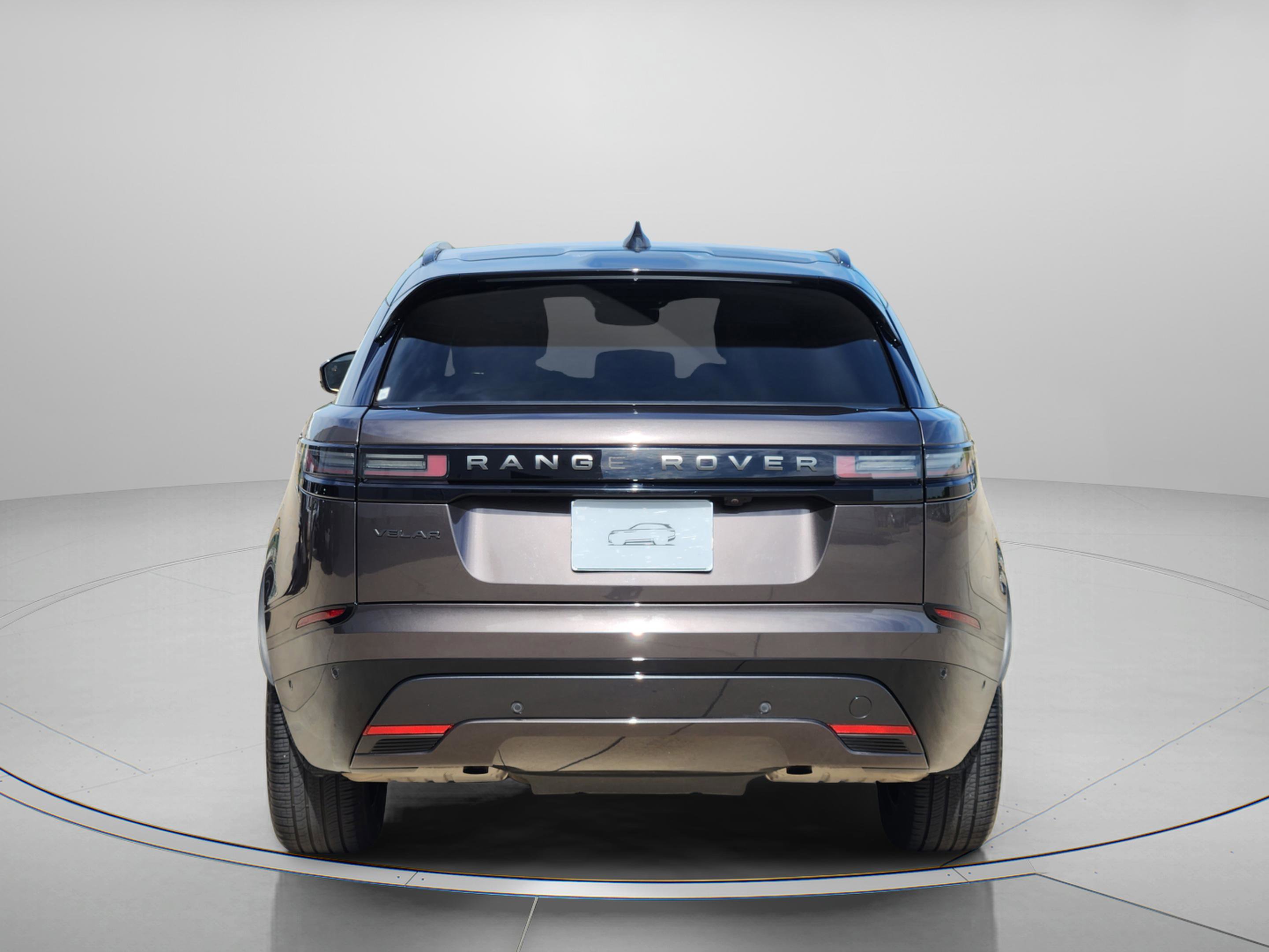 Certified 2026 Land Rover Range Rover Velar Dynamic SE AWD/4WD image 4