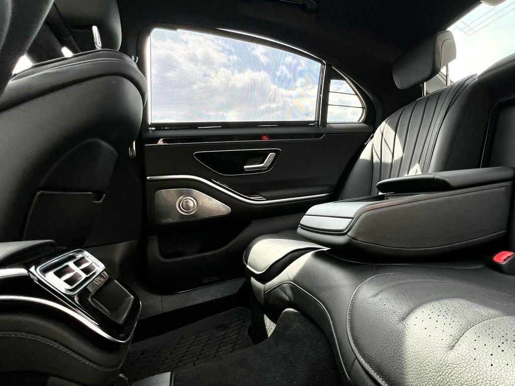 Certified 2022 Mercedes-Benz S 500 4MATIC image 17