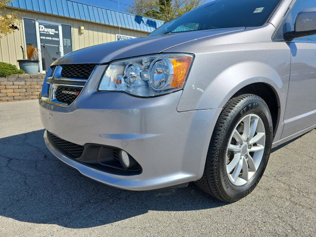 Used 2020 Dodge Grand Caravan SXT image 9