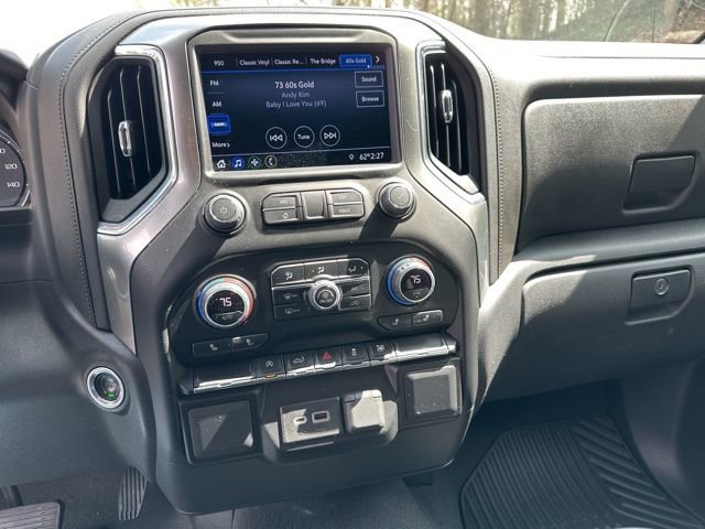 Used 2021 Chevrolet Silverado 1500 LT AWD/4WD image 19