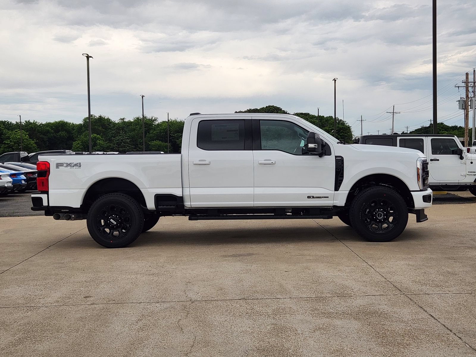New 2026 Ford F250 Lariat w/ Black Appearance Package AWD/4WD image 7