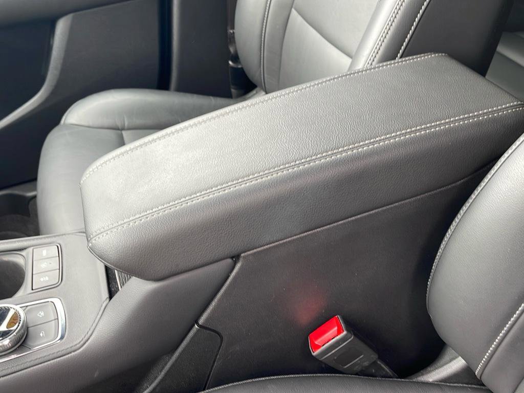 Used 2024 Cadillac XT4 Premium Luxury image 16