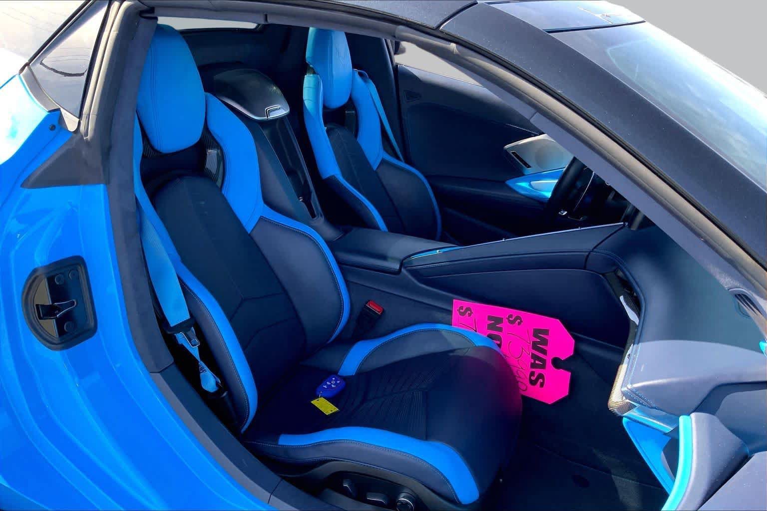 Used 2022 Chevrolet Corvette Stingray Premium Conv w/ Z51 Performance Package RWD image 8