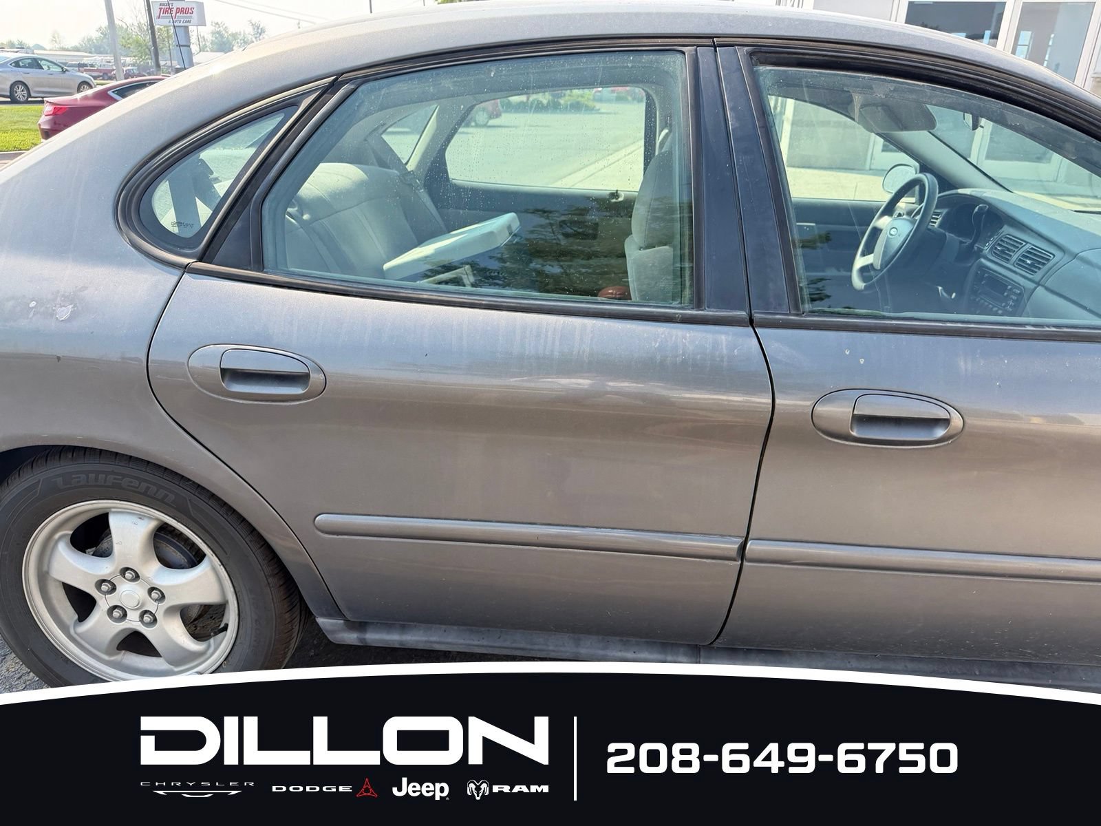 Used 2005 Ford Taurus SE FWD image 5