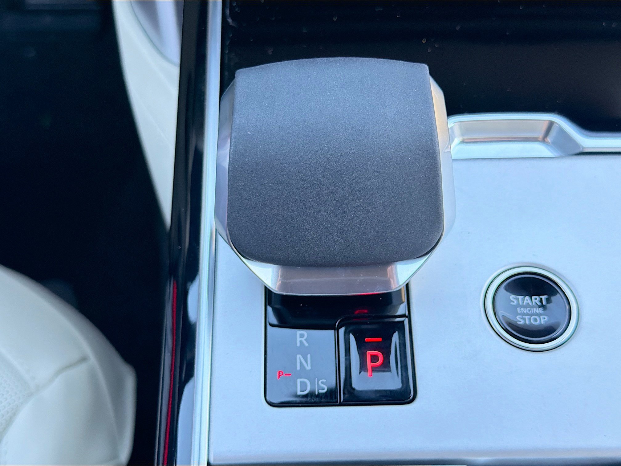 New 2026 Land Rover Range Rover SE AWD/4WD image 30