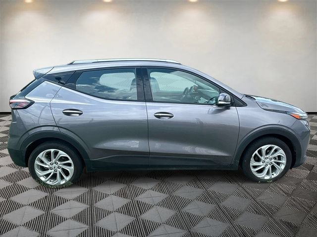 Used 2022 Chevrolet Bolt EUV LT w/ Driver Confidence Package FWD image 6