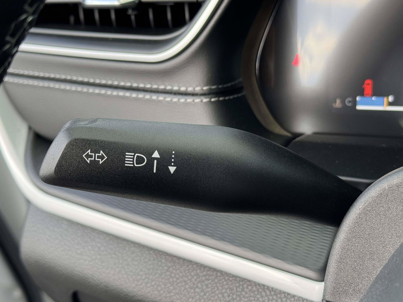 New 2025 Jeep Grand Cherokee L Laredo AWD/4WD image 10