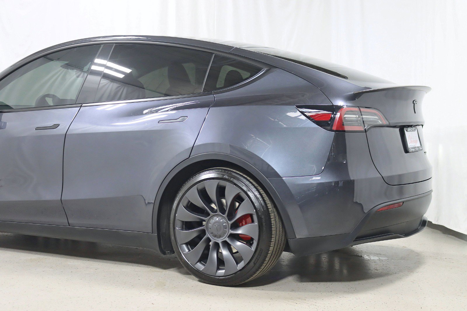 Used 2025 Tesla Model Y Performance image 10