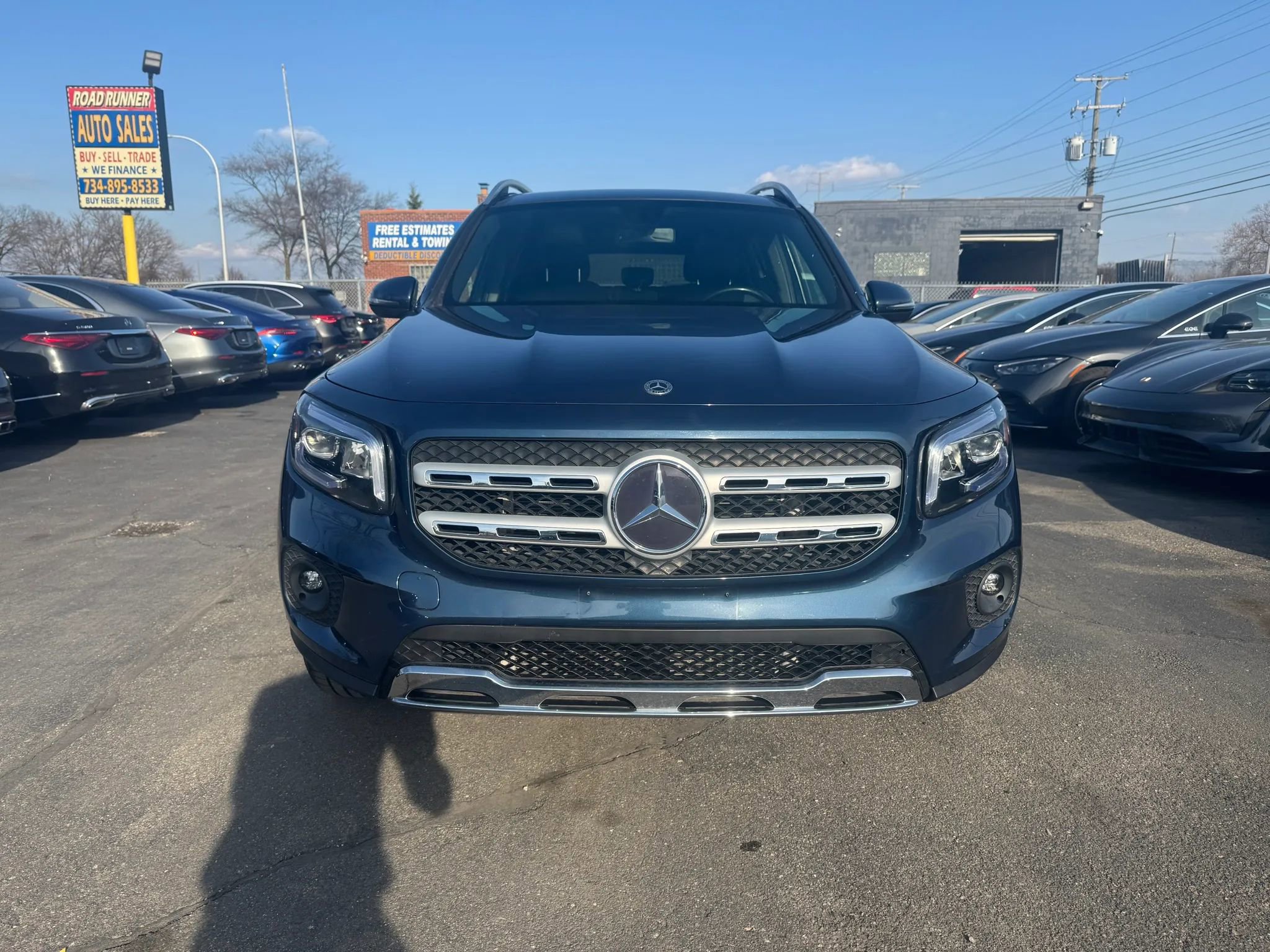 Used 2021 Mercedes-Benz GLB 250 4MATIC w/ Premium Package image 11