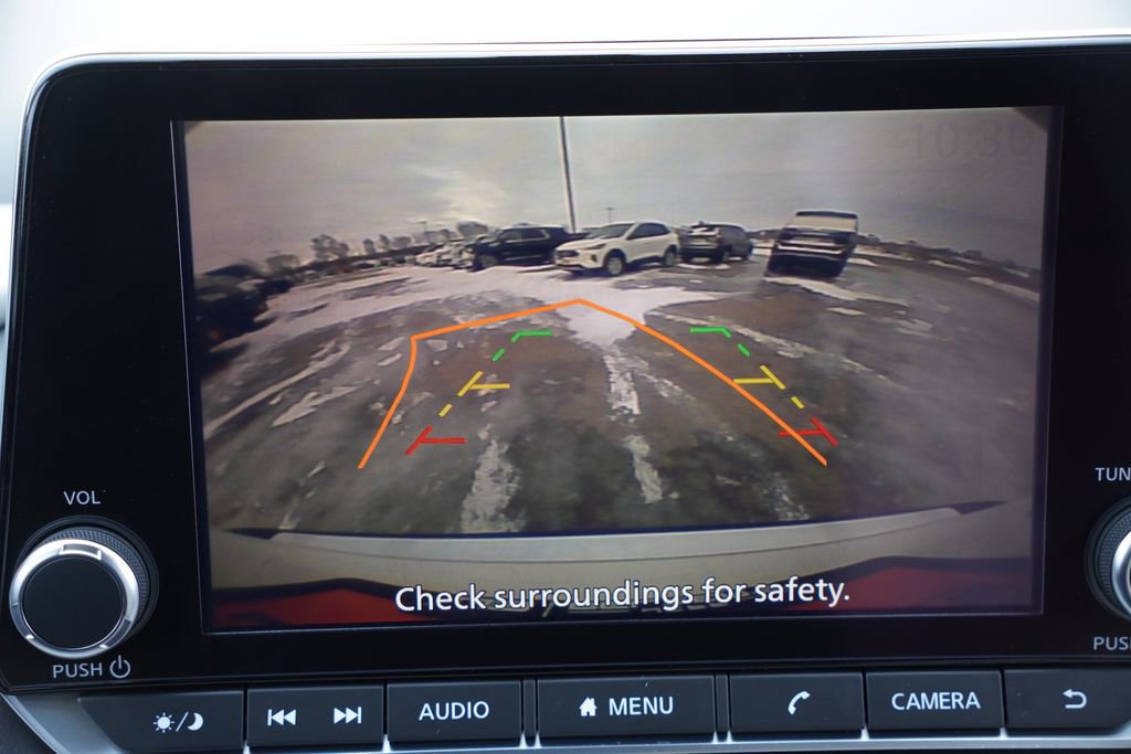 Used 2023 Nissan Rogue SV image 32