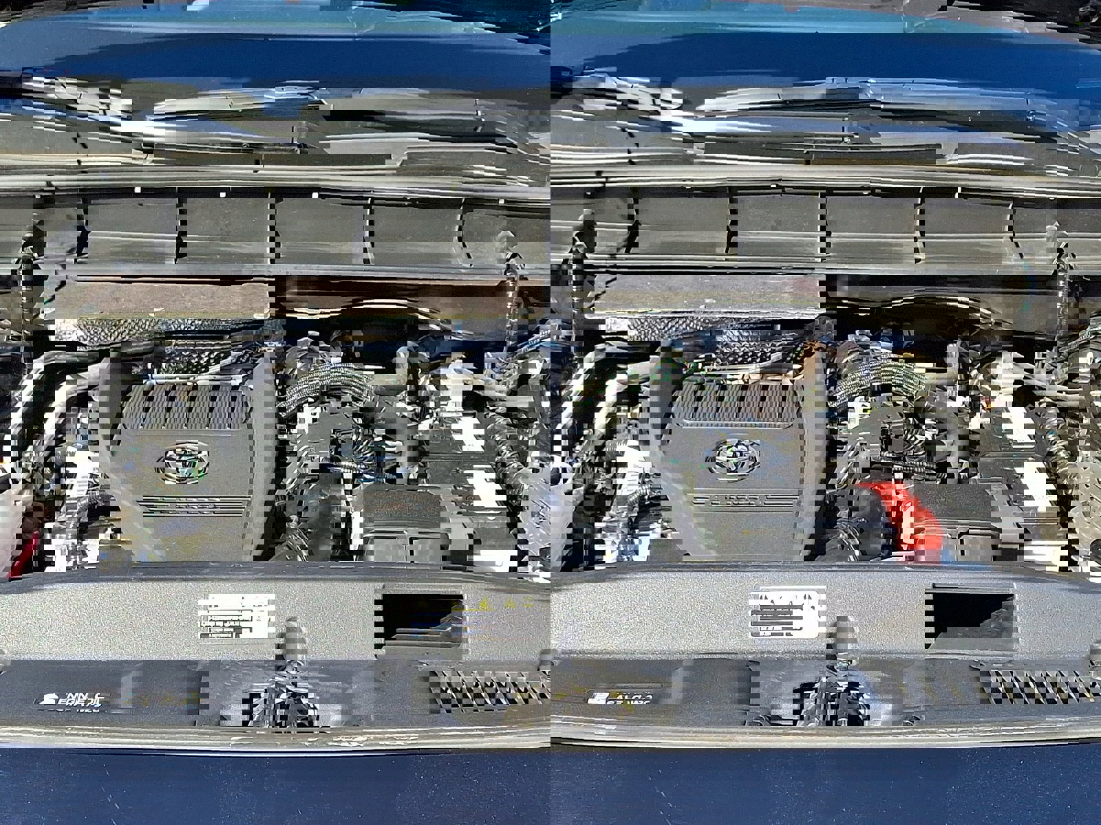 Used 2023 Toyota Highlander Limited image 32