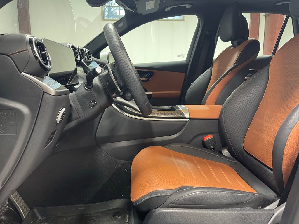 Used 2025 Mercedes-Benz GLC 43 AMG 4MATIC image 20